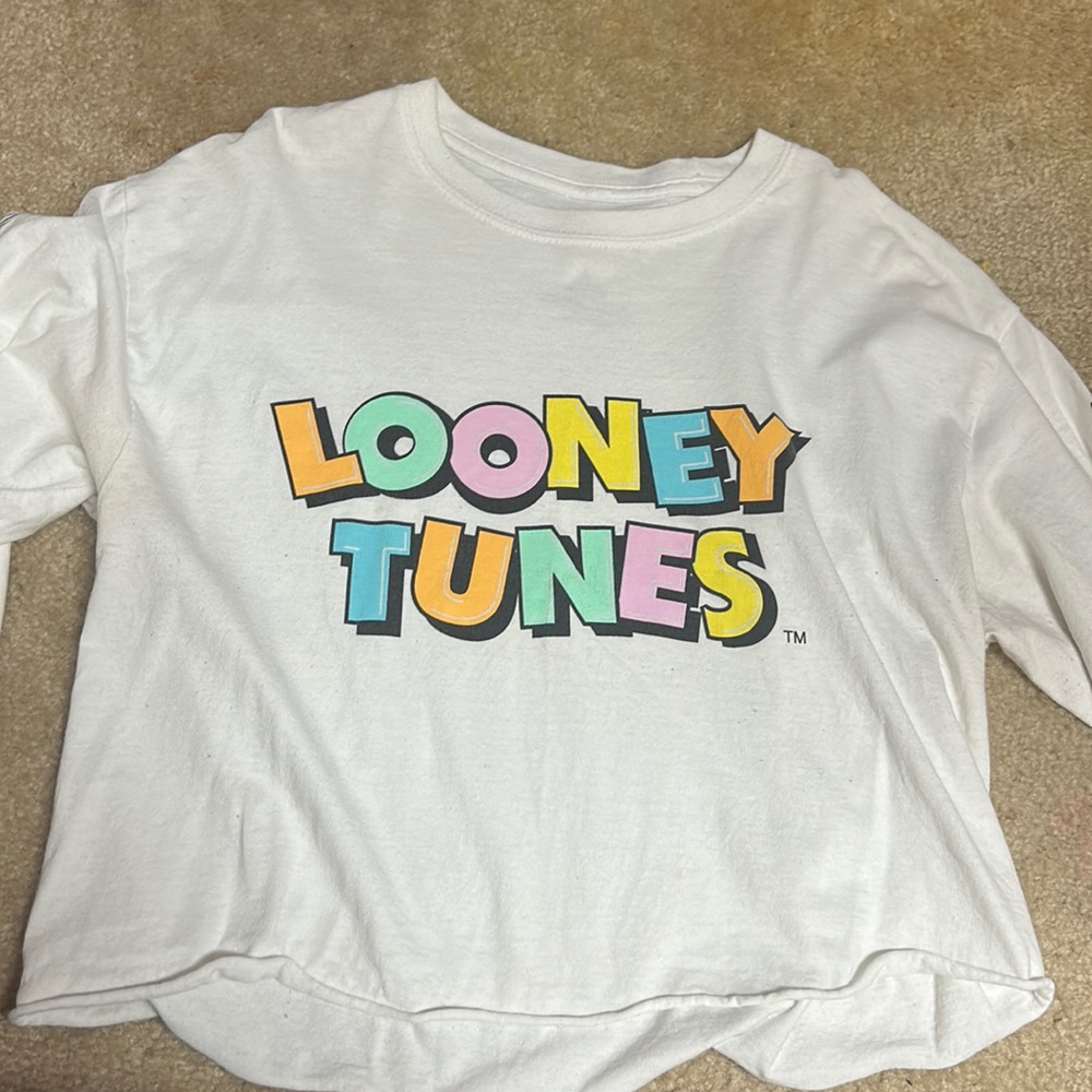 Looney tunes cropped long sleeve shirt with character sleeves